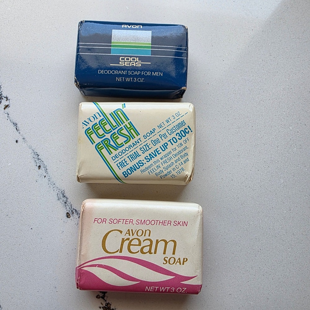 Avon Unisex Soap Bar Lot Cool Seas Feelin Fresh Cream Vintage 3oz Bars Size 3oz